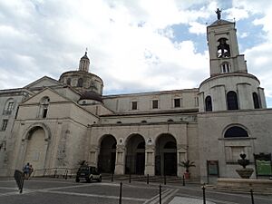 Archivo:Cathedral (Catanzaro)