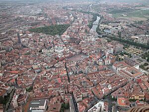 Archivo:Ciudad de Valladolid, desde el aire