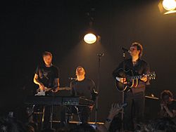 Archivo:Coldplay in Barcelona 2