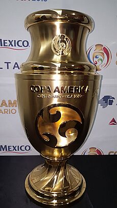 Archivo:Copa 100 (26454062733)