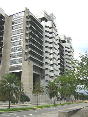 Archivo:Edificio EPM-FachadaEste-Medellin