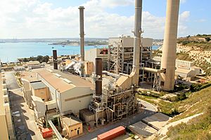 Archivo:Malta - Marsaxlokk - Triq Delimara - Delimara Power Station 02 ies