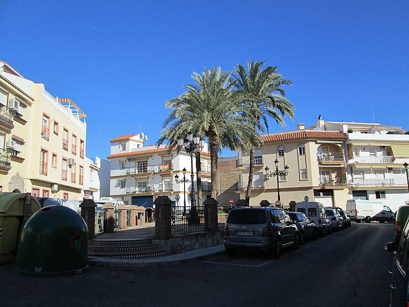 Plaza Mijas, Las Lagunas 2