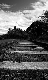 Archivo:Rails To Nowhere