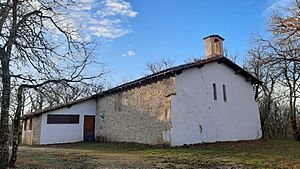 Archivo:Santa Luzia eta San Adrian baseliza