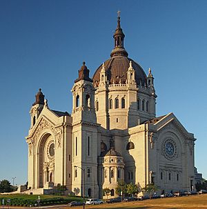 Archivo:St Paul Cathedral 2012