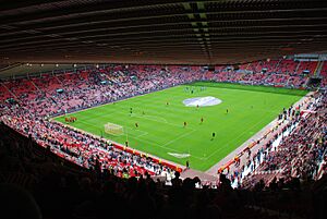 Archivo:Sunderland vs Newcastle - Warmup