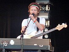 Archivo:Thom Yorke Glastonbury Festival 2010