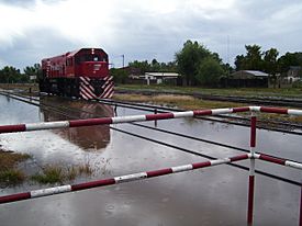 Archivo:Tren sobre el agua