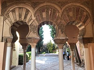 Archivo:Alcazaba of Málaga, July 2017-18
