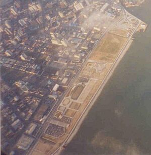 Archivo:Aterro Beira Mar São José (Santa Catarina Brasil)