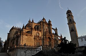 Archivo:Catedral jerez frontera cathedral atardecer01