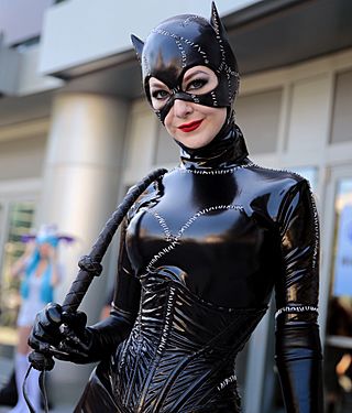Catwoman cosplayer (33483657440) (cropped).jpg