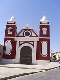 Archivo:Ciudad de Moquegua - Iglesia Belen 2