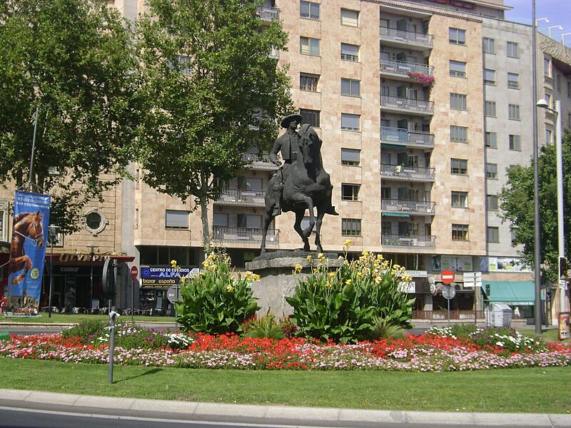 Estatuaelcharro