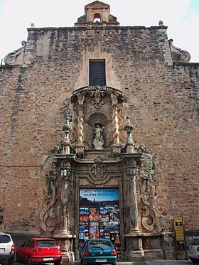 Façana principal de l'església de l'Assumpció d'Onda.jpg