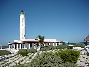 Archivo:Faro Celarain Punta Sur Cozumel feb 2011