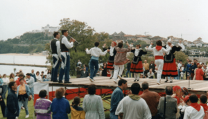 Archivo:Fiestas en Santander