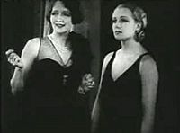 Archivo:Hedda Hopper and Carole Lombard in The Racketeer