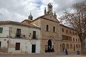 Archivo:Igrexa en Tarancón