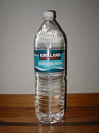 Archivo:Kirkland Signature Drinking Water 1.5L 20050508