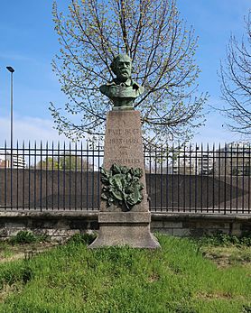 Archivo:Monument à Paul Huet, parc de Saint-Cloud
