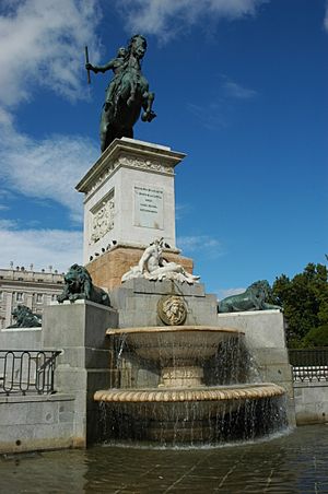 Monumento a Felipe IV (Madrid) 06.jpg
