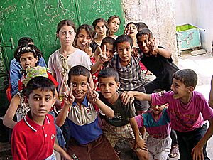 Archivo:Palestinian children in Jenin