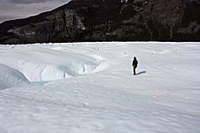 Archivo:Perito Moreno glacier trekking