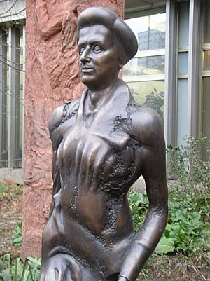 Archivo:Rosa Luxemburg ND2