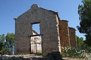 Archivo:Teresa-de-cofrentes-ermita-santa-cruz-castillo