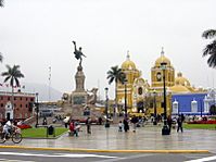 Archivo:Trujillo-Peru2