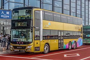 Archivo:VR6495 at HZMB Zhuhai Port (20181024103741)