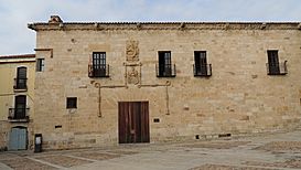 Zamora - Palacio del Cordón (Fachada).jpg