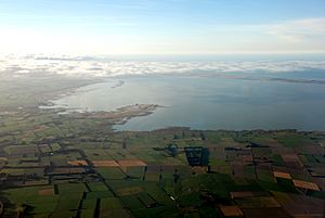Archivo:Aerial view Lake Ellesmere