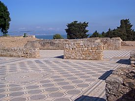 Archivo:Ampuries-mosaico-ciudad-romana