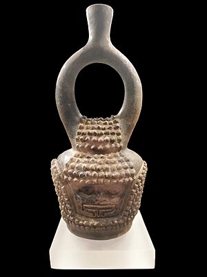 Archivo:Botella Cultura Marañon