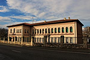 Archivo:Centro de salud de Baltanás