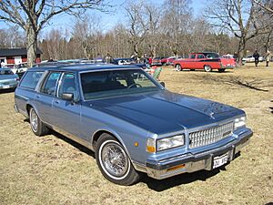 Archivo:Chevrolet Caprice Classic Station Wagon (13891199216)