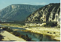 Archivo:Durance Pont Mirabeau