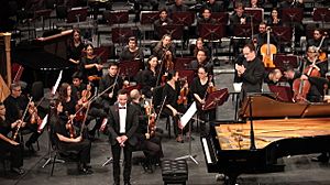 Archivo:Giorgi Latsabidze Latso Colombian Symphony Orchestra Teatro Colon