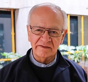 Javier Giraldo.jpg