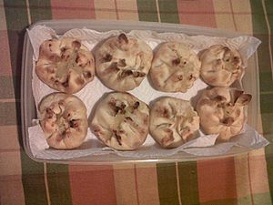 Archivo:Knishes