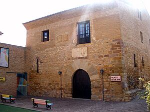 Archivo:La Almunia de Doña Godina - Palacio de San Juan