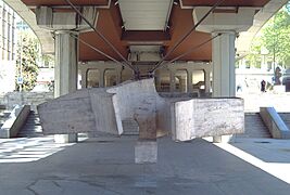 La Sirena Varada (E. Chillida) 01