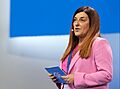 La presidenta del Partido Popular de Cantabria, María José Sáenz de Buruaga, durante su intervención en el XX Congreso Nacional del PP en el Palacio de Congresos y Exposiciones de Sevilla