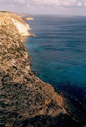 Archivo:Lampedusa versante sud