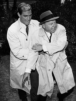Archivo:Mickey Rooney James Franciscus The Investigators 1961
