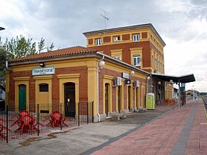Archivo:Navalmoral de la Mata - Estación de tren 02