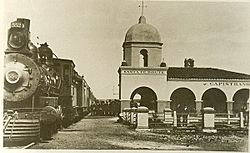 Archivo:San Juan Capistrano railway station c.1895